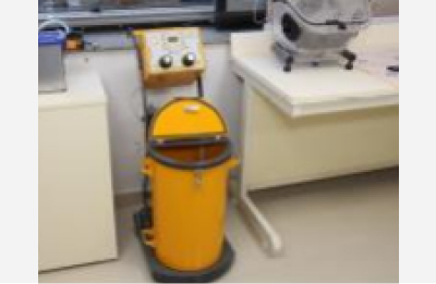 >Electrostatic painting machine