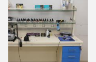 >Iwata AIRBRUSHES & SPRAY GUNS